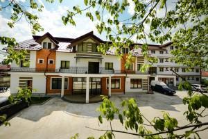 Pension Florica Питешти Экстерьер фото